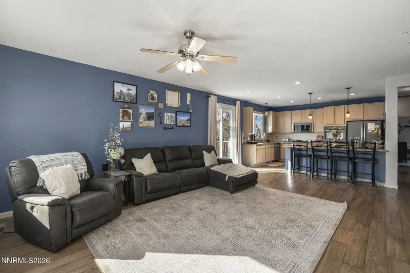 6120 Hidden Valley, Reno, Nevada 89502, 3 Bedrooms Bedrooms, ,2 BathroomsBathrooms,Residential,Residential,Hidden Valley,260001366