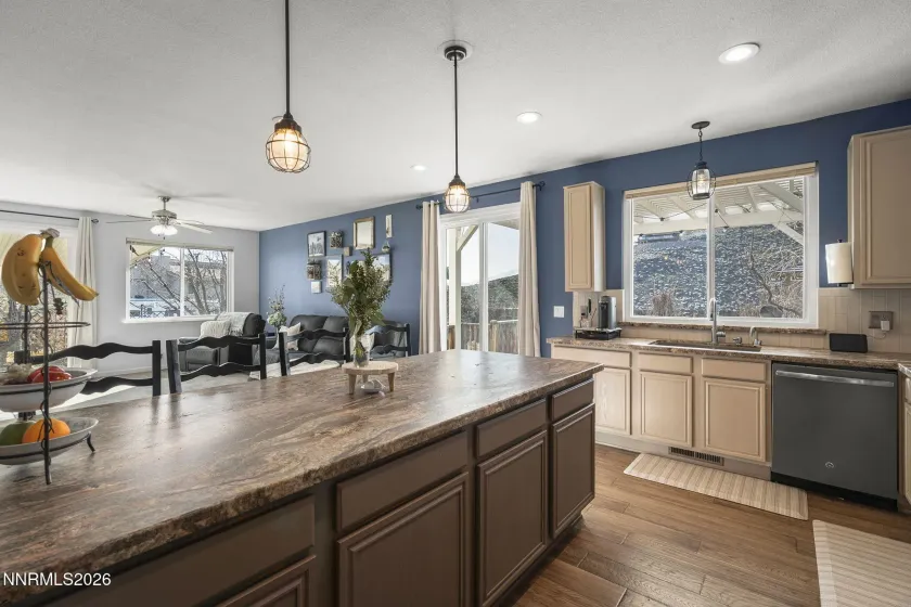 6120 Hidden Valley, Reno, Nevada 89502, 3 Bedrooms Bedrooms, ,2 BathroomsBathrooms,Residential,Residential,Hidden Valley,260001366