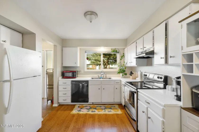 625 Smithridge Park, Reno, Nevada 89502, 2 Bedrooms Bedrooms, ,2 BathroomsBathrooms,Residential,Residential,Smithridge Park,260001363