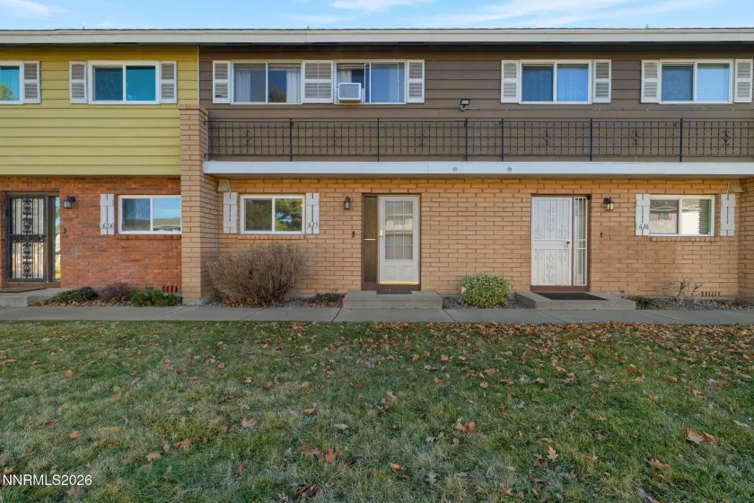 625 Smithridge Park, Reno, Nevada 89502, 2 Bedrooms Bedrooms, ,2 BathroomsBathrooms,Residential,Residential,Smithridge Park,260001363