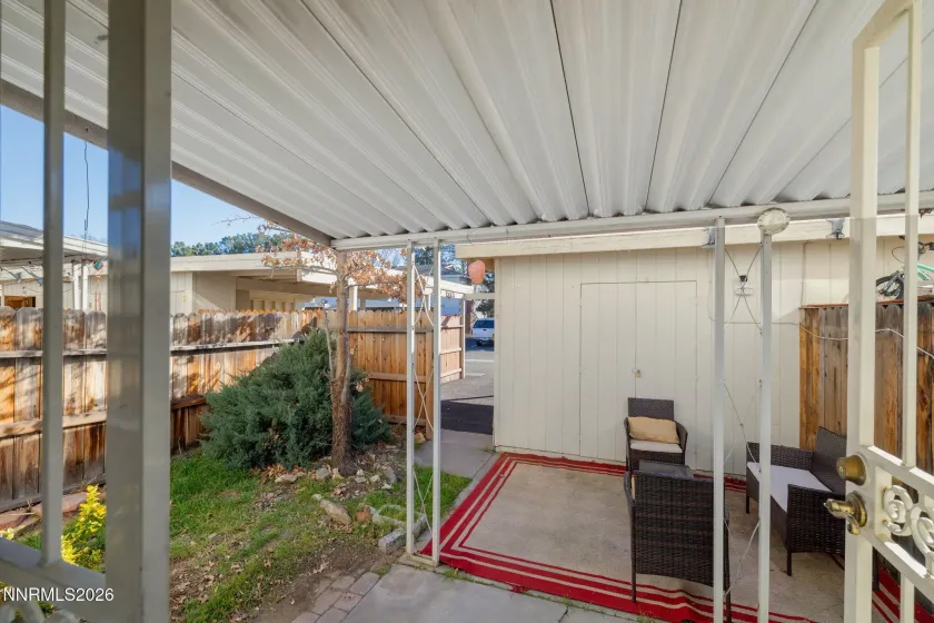 625 Smithridge Park, Reno, Nevada 89502, 2 Bedrooms Bedrooms, ,2 BathroomsBathrooms,Residential,Residential,Smithridge Park,260001363