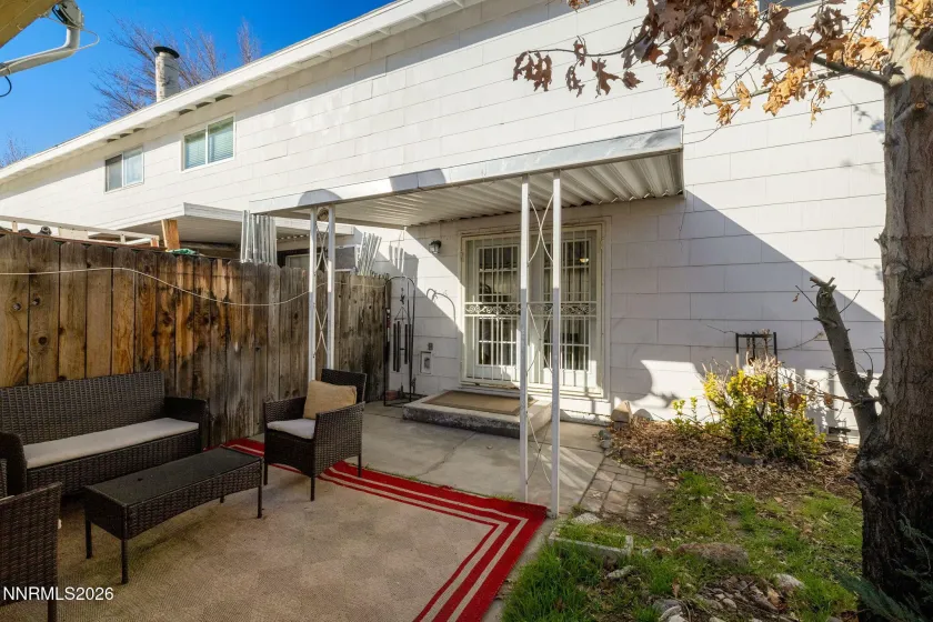 625 Smithridge Park, Reno, Nevada 89502, 2 Bedrooms Bedrooms, ,2 BathroomsBathrooms,Residential,Residential,Smithridge Park,260001363