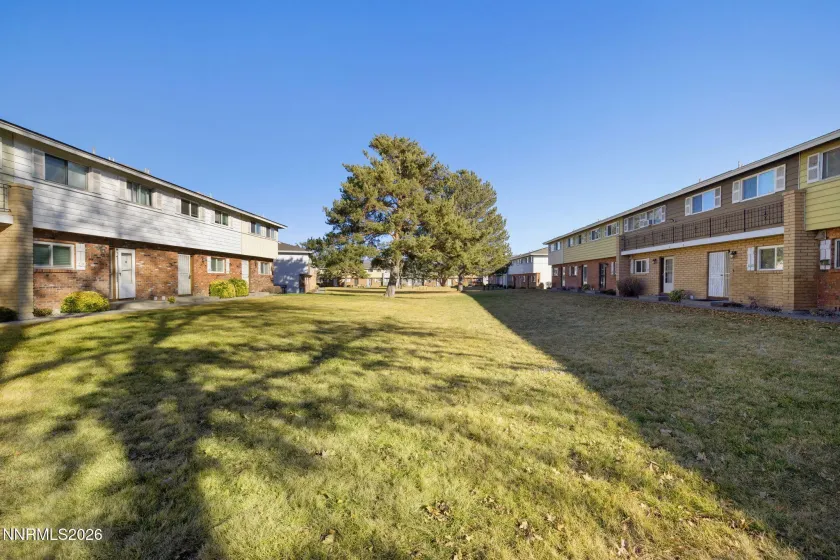 625 Smithridge Park, Reno, Nevada 89502, 2 Bedrooms Bedrooms, ,2 BathroomsBathrooms,Residential,Residential,Smithridge Park,260001363