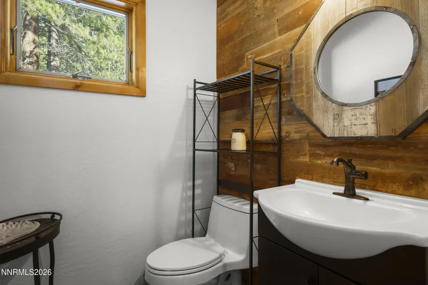 983 Apollo, Incline Village, Nevada 89451, 4 Bedrooms Bedrooms, ,3 BathroomsBathrooms,Residential,Residential,Apollo,260001367