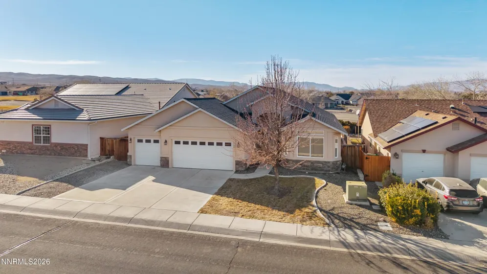 560 Wedge, Fernley, Nevada 89408, 3 Bedrooms Bedrooms, ,2 BathroomsBathrooms,Residential,Residential,Wedge,260001368