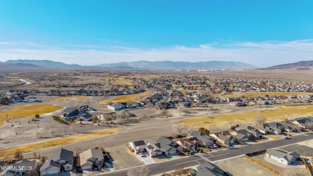 560 Wedge, Fernley, Nevada 89408, 3 Bedrooms Bedrooms, ,2 BathroomsBathrooms,Residential,Residential,Wedge,260001368