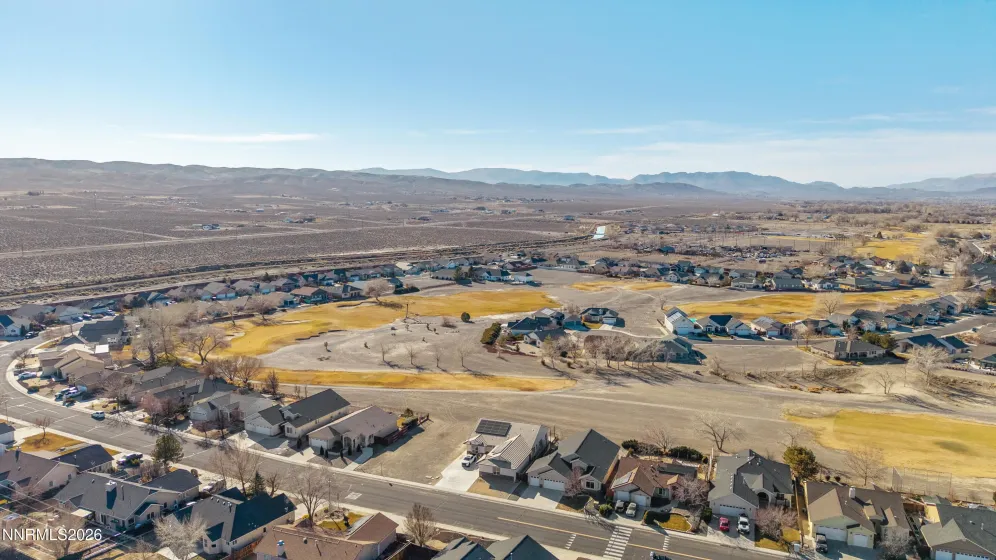 560 Wedge, Fernley, Nevada 89408, 3 Bedrooms Bedrooms, ,2 BathroomsBathrooms,Residential,Residential,Wedge,260001368