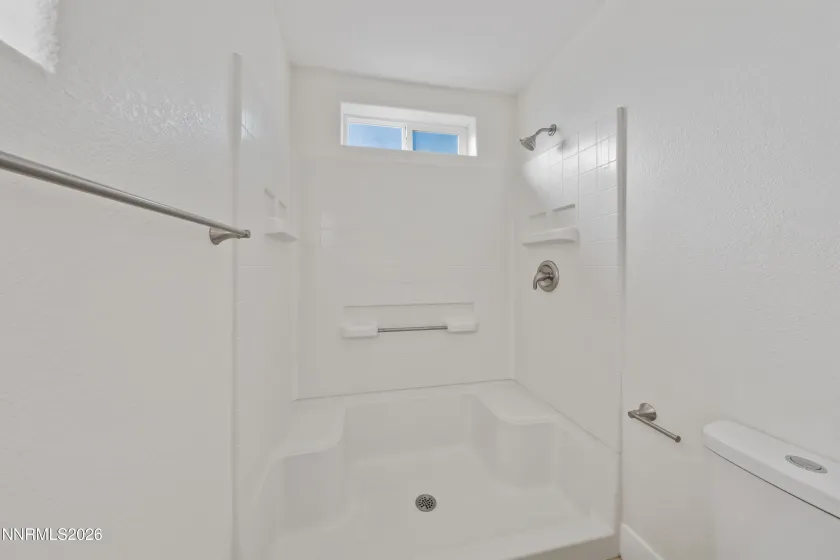 560 Wedge, Fernley, Nevada 89408, 3 Bedrooms Bedrooms, ,2 BathroomsBathrooms,Residential,Residential,Wedge,260001368