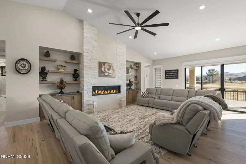 7201 Silver King, Sparks, Nevada 89436, 4 Bedrooms Bedrooms, ,4 BathroomsBathrooms,Residential,Residential,Silver King,260001369