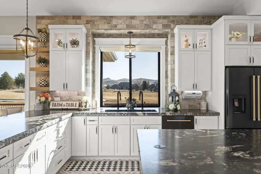 7201 Silver King, Sparks, Nevada 89436, 4 Bedrooms Bedrooms, ,4 BathroomsBathrooms,Residential,Residential,Silver King,260001369