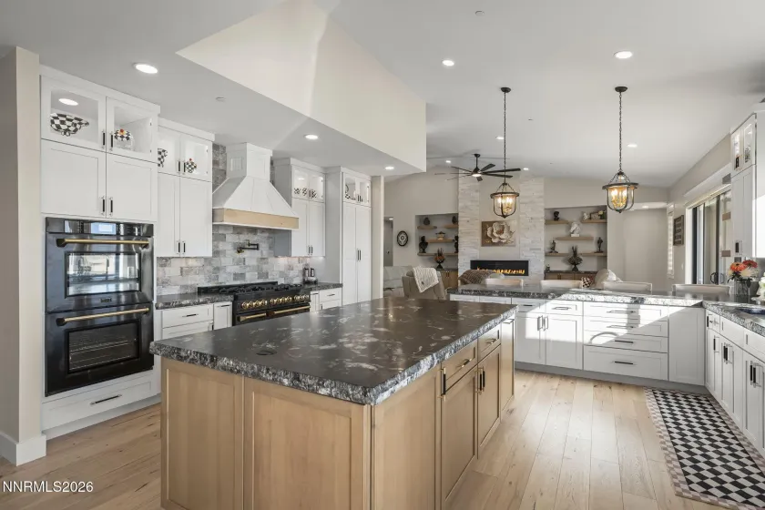 7201 Silver King, Sparks, Nevada 89436, 4 Bedrooms Bedrooms, ,4 BathroomsBathrooms,Residential,Residential,Silver King,260001369