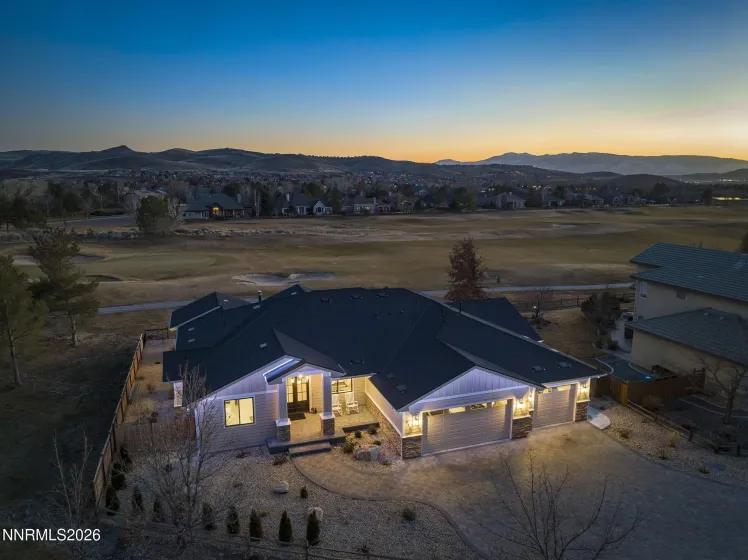 7201 Silver King, Sparks, Nevada 89436, 4 Bedrooms Bedrooms, ,4 BathroomsBathrooms,Residential,Residential,Silver King,260001369