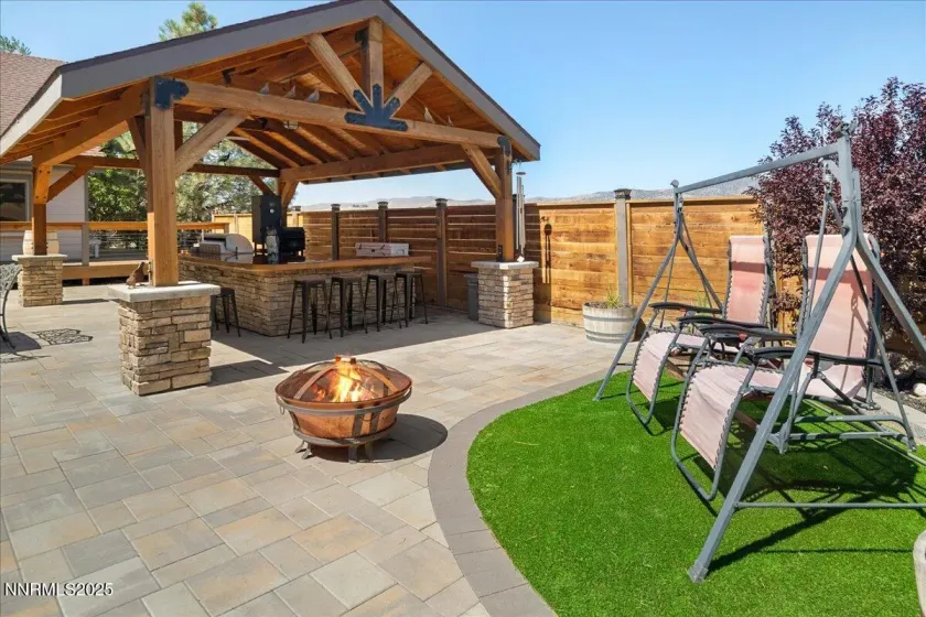 Courtyard and Outdoor Kitchen