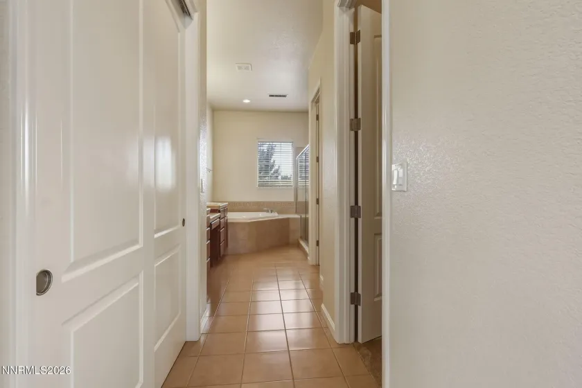 7901 Orange Plains, Sparks, Nevada 89436, 4 Bedrooms Bedrooms, ,3 BathroomsBathrooms,Residential,Residential,Orange Plains,260001377