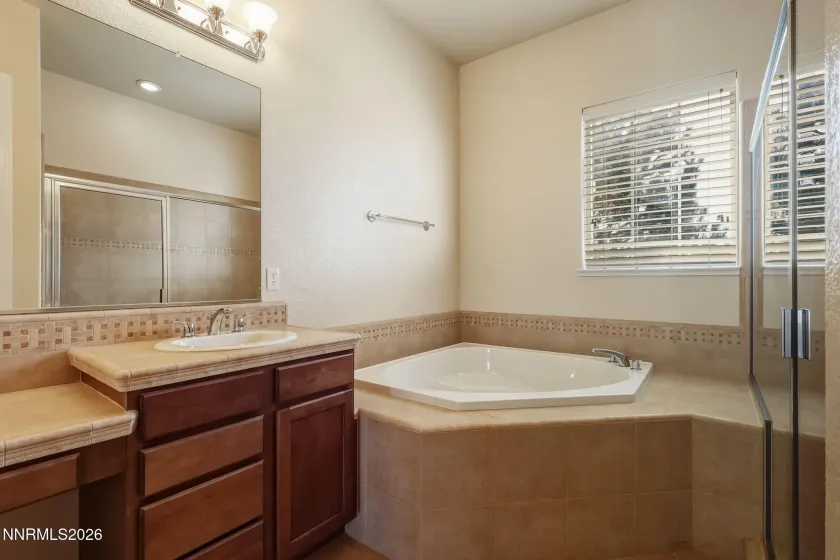 7901 Orange Plains, Sparks, Nevada 89436, 4 Bedrooms Bedrooms, ,3 BathroomsBathrooms,Residential,Residential,Orange Plains,260001377