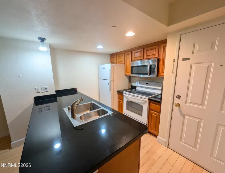 450 Arlington, Reno, Nevada 89503, 1 Bedroom Bedrooms, ,1 BathroomBathrooms,Residential,Residential,Arlington,260001392