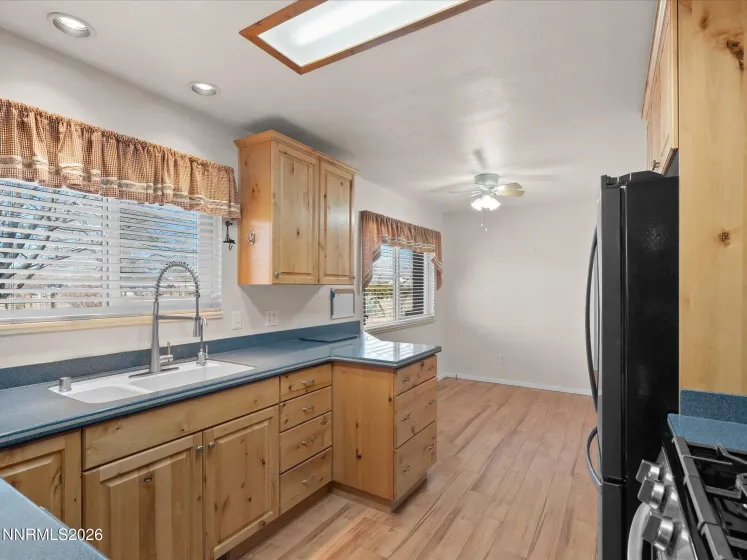 965 Westerlund, Fernley, Nevada 89408, 4 Bedrooms Bedrooms, ,3 BathroomsBathrooms,Residential,Residential,Westerlund,260001400