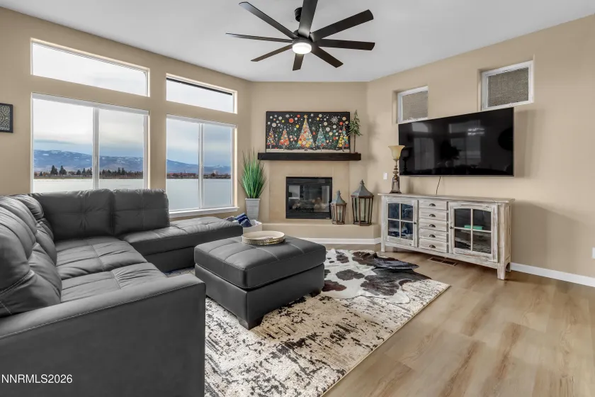 1165 Harbour Cove, Sparks, Nevada 89434, 3 Bedrooms Bedrooms, ,4 BathroomsBathrooms,Residential Lease,Manufactured,Harbour Cove,0,260001399