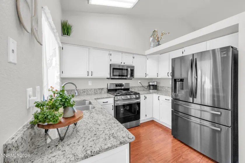 7275 Lindsey, Sparks, Nevada 89436, 3 Bedrooms Bedrooms, ,3 BathroomsBathrooms,Residential,Residential,Lindsey,260001404