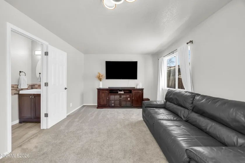 7275 Lindsey, Sparks, Nevada 89436, 3 Bedrooms Bedrooms, ,3 BathroomsBathrooms,Residential,Residential,Lindsey,260001404