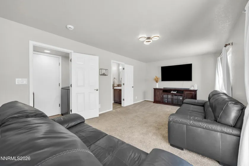 7275 Lindsey, Sparks, Nevada 89436, 3 Bedrooms Bedrooms, ,3 BathroomsBathrooms,Residential,Residential,Lindsey,260001404