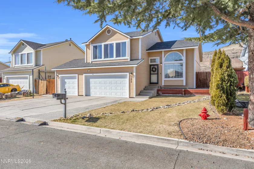 7275 Lindsey, Sparks, Nevada 89436, 3 Bedrooms Bedrooms, ,3 BathroomsBathrooms,Residential,Residential,Lindsey,260001404