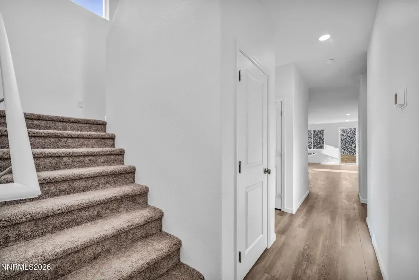 690 Patrician, Reno, Nevada 89506, 4 Bedrooms Bedrooms, ,3 BathroomsBathrooms,Residential,Residential,Patrician,260001406