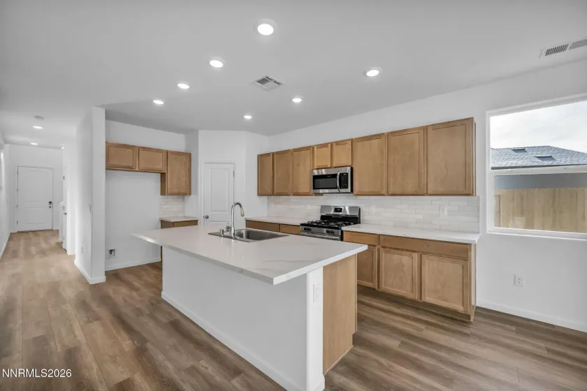 690 Patrician, Reno, Nevada 89506, 4 Bedrooms Bedrooms, ,3 BathroomsBathrooms,Residential,Residential,Patrician,260001406