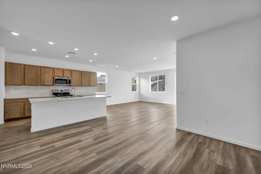 690 Patrician, Reno, Nevada 89506, 4 Bedrooms Bedrooms, ,3 BathroomsBathrooms,Residential,Residential,Patrician,260001406