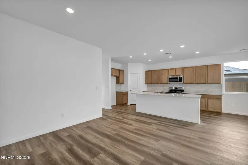 690 Patrician, Reno, Nevada 89506, 4 Bedrooms Bedrooms, ,3 BathroomsBathrooms,Residential,Residential,Patrician,260001406