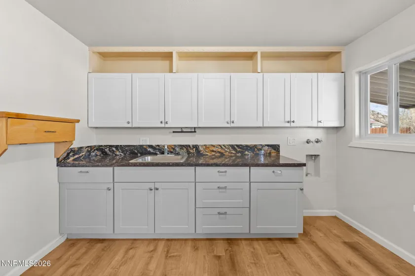 14 Greenbrae, Sparks, Nevada 89431, 3 Bedrooms Bedrooms, ,1 BathroomBathrooms,Residential,Residential,Greenbrae,260001408