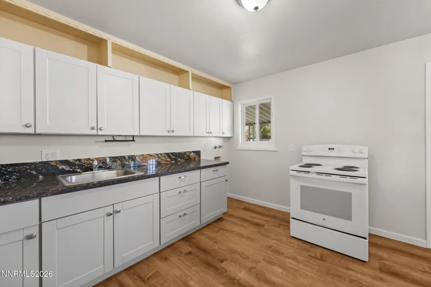 14 Greenbrae, Sparks, Nevada 89431, 3 Bedrooms Bedrooms, ,1 BathroomBathrooms,Residential,Residential,Greenbrae,260001408