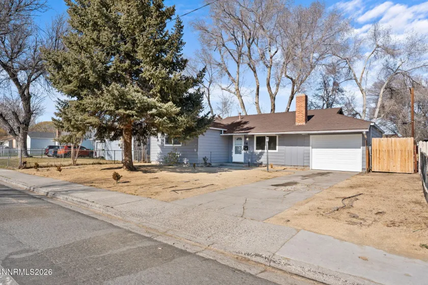 14 Greenbrae, Sparks, Nevada 89431, 3 Bedrooms Bedrooms, ,1 BathroomBathrooms,Residential,Residential,Greenbrae,260001408