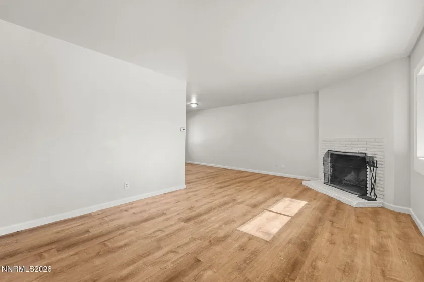 14 Greenbrae, Sparks, Nevada 89431, 3 Bedrooms Bedrooms, ,1 BathroomBathrooms,Residential,Residential,Greenbrae,260001408