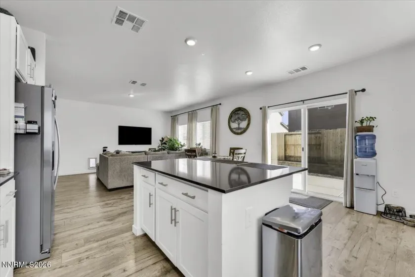 504 Winter Sky, Reno, Nevada 89506, 4 Bedrooms Bedrooms, ,3 BathroomsBathrooms,Residential,Residential,Winter Sky,260001382