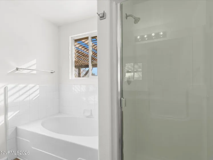 638 Brook, Fernley, Nevada 89408, 3 Bedrooms Bedrooms, ,2 BathroomsBathrooms,Residential,Residential,Brook,260001383