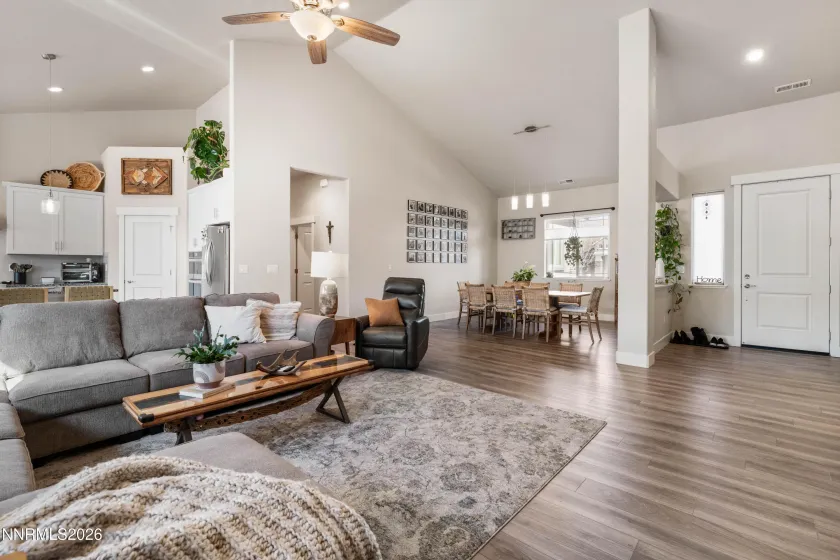 313 San Roma, Dayton, Nevada 89403, 4 Bedrooms Bedrooms, ,4 BathroomsBathrooms,Residential,Residential,San Roma,260001385