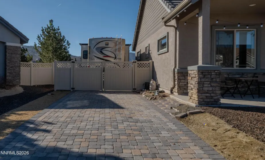 313 San Roma, Dayton, Nevada 89403, 4 Bedrooms Bedrooms, ,4 BathroomsBathrooms,Residential,Residential,San Roma,260001385