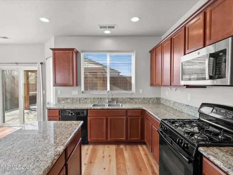 143 Walnut, Fernley, Nevada 89408, 3 Bedrooms Bedrooms, ,2 BathroomsBathrooms,Residential,Residential,Walnut,260001388