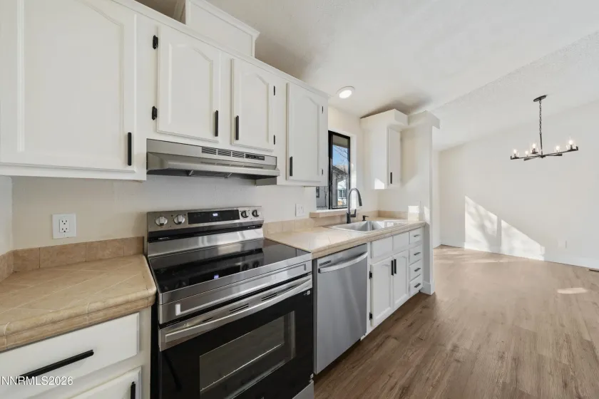 144 Cercle De La Cerese, Sparks, Nevada 89434, 3 Bedrooms Bedrooms, ,2 BathroomsBathrooms,Residential,Residential,Cercle De La Cerese,260001386