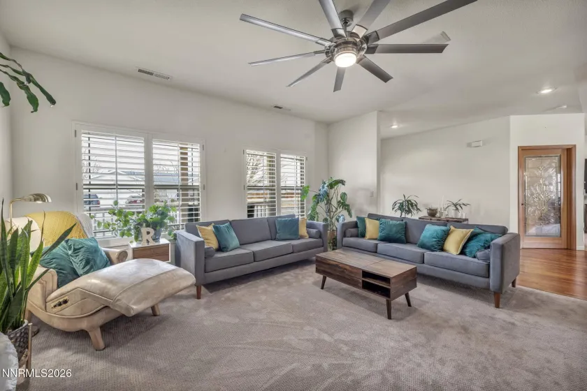 421 Silver Star, Yerington, Nevada 89447, 4 Bedrooms Bedrooms, ,3 BathroomsBathrooms,Residential,Residential,Silver Star,260001390