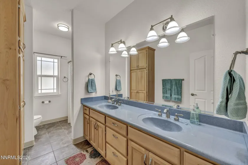 421 Silver Star, Yerington, Nevada 89447, 4 Bedrooms Bedrooms, ,3 BathroomsBathrooms,Residential,Residential,Silver Star,260001390