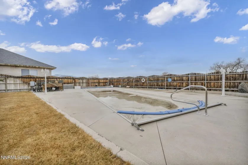 421 Silver Star, Yerington, Nevada 89447, 4 Bedrooms Bedrooms, ,3 BathroomsBathrooms,Residential,Residential,Silver Star,260001390