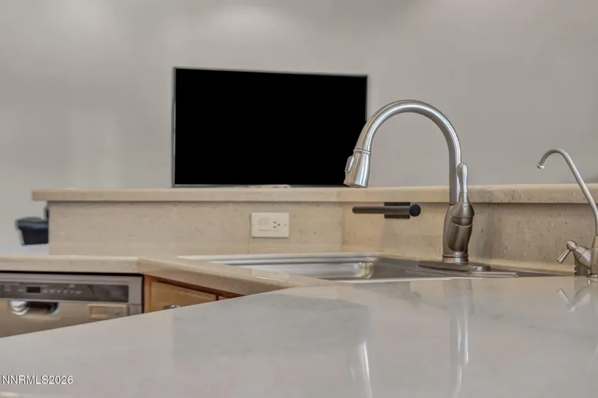 421 Silver Star, Yerington, Nevada 89447, 4 Bedrooms Bedrooms, ,3 BathroomsBathrooms,Residential,Residential,Silver Star,260001390