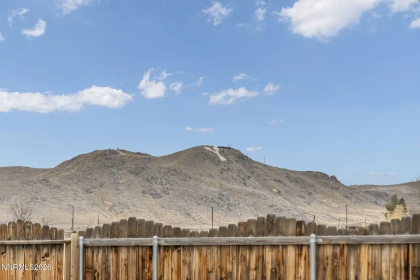 421 Silver Star, Yerington, Nevada 89447, 4 Bedrooms Bedrooms, ,3 BathroomsBathrooms,Residential,Residential,Silver Star,260001390