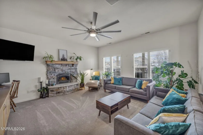 421 Silver Star, Yerington, Nevada 89447, 4 Bedrooms Bedrooms, ,3 BathroomsBathrooms,Residential,Residential,Silver Star,260001390