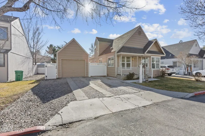 2575 Garfield, Sparks, Nevada 89431, 3 Bedrooms Bedrooms, ,2 BathroomsBathrooms,Residential,Residential,Garfield,260001411