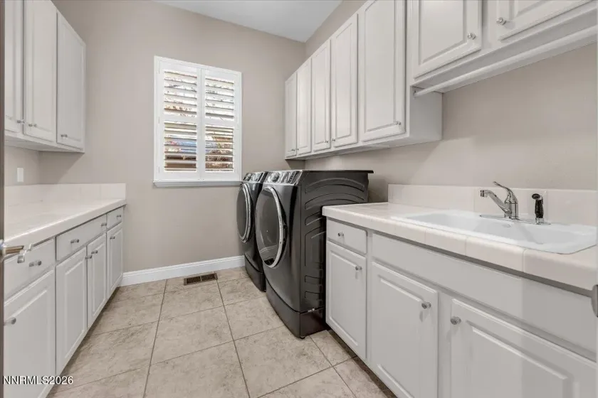 4850 Aberfeldy, Reno, Nevada 89519, 4 Bedrooms Bedrooms, ,4 BathroomsBathrooms,Residential,Residential,Aberfeldy,260001416