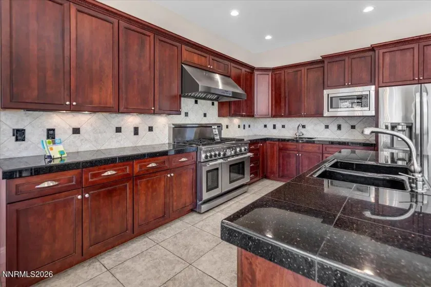 4850 Aberfeldy, Reno, Nevada 89519, 4 Bedrooms Bedrooms, ,4 BathroomsBathrooms,Residential,Residential,Aberfeldy,260001416