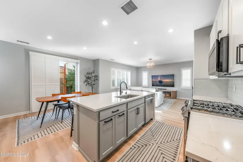 9530 Vikingholm, Reno, Nevada 89521, 4 Bedrooms Bedrooms, ,3 BathroomsBathrooms,Residential,Residential,Vikingholm,260001419